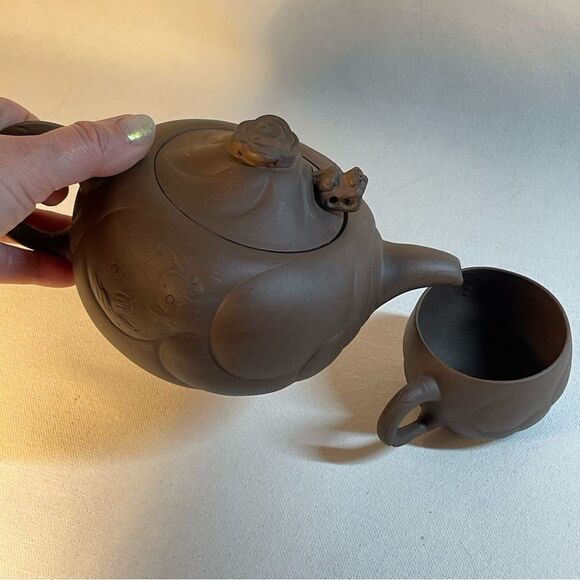 Yixing teapot and cups Chinese purple clay with dragon & pumpkin for good luck - Picture 9 of 10